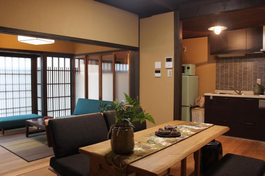 柏町屋加賀屋haku Machiya Kagayacho智恵光院 Kioto Exterior foto